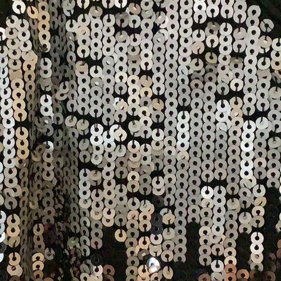 Express mini dress- sequence - Picture 2 of 2